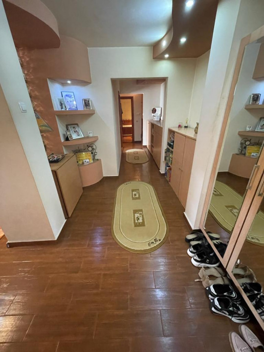 apartament cu 3 camere decomandate confort 0, in TOMIS III, etaj 1, 72 mp