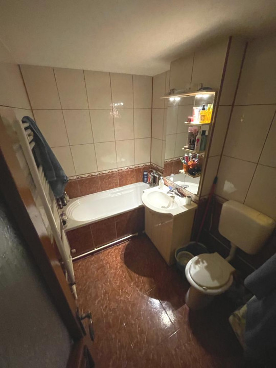 apartament cu 3 camere decomandate confort 0, in TOMIS III, etaj 1, 72 mp