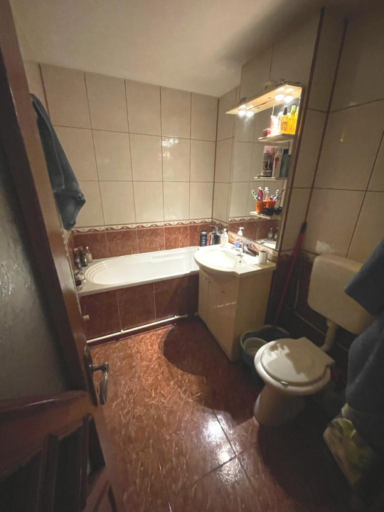 apartament cu 3 camere decomandate confort 0, in TOMIS III, etaj 1, 72 mp