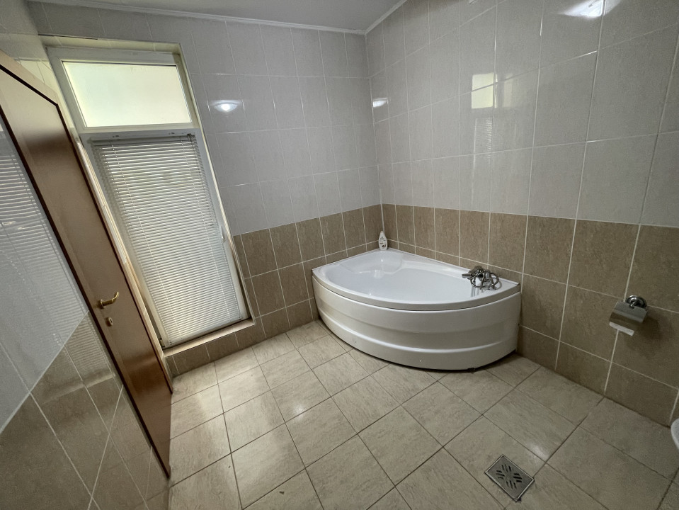 apartament cu 3 camere confort lux, in MAMAIA NORD - SUMMERLAND, frontal lac