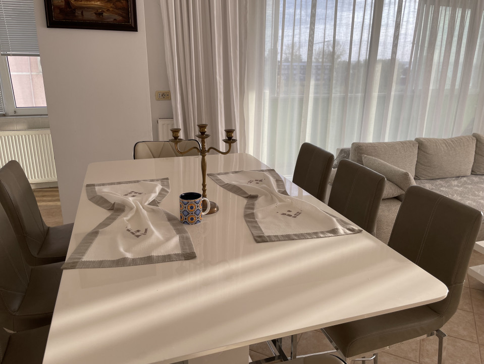 apartament cu 3 camere confort lux, in MAMAIA NORD - SUMMERLAND, frontal lac