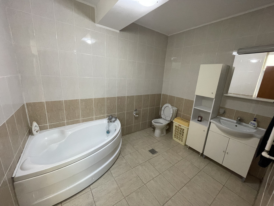 apartament cu 3 camere confort lux, in MAMAIA NORD - SUMMERLAND, frontal lac