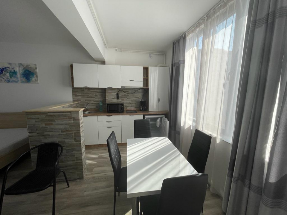  studio in MAMAIA NORD, la 2 pasi de plaja, termen lung (si vara)