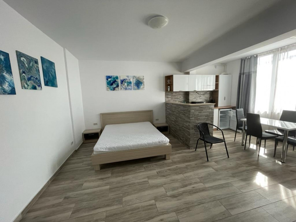  studio in MAMAIA NORD, la 2 pasi de plaja, termen lung (si vara)