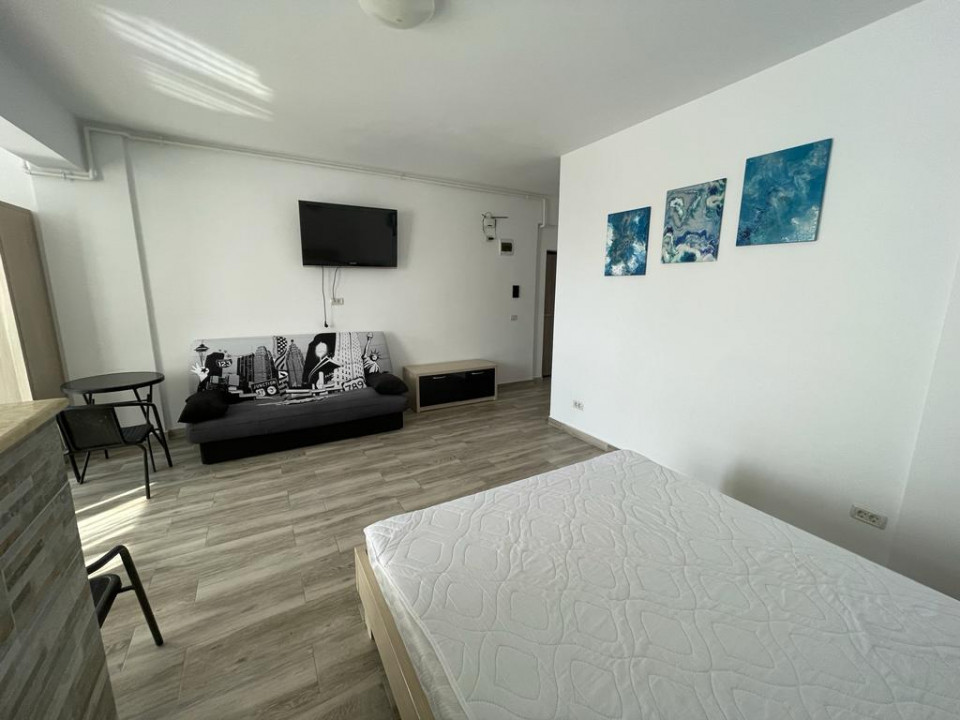  studio in MAMAIA NORD, la 2 pasi de plaja, termen lung (si vara)