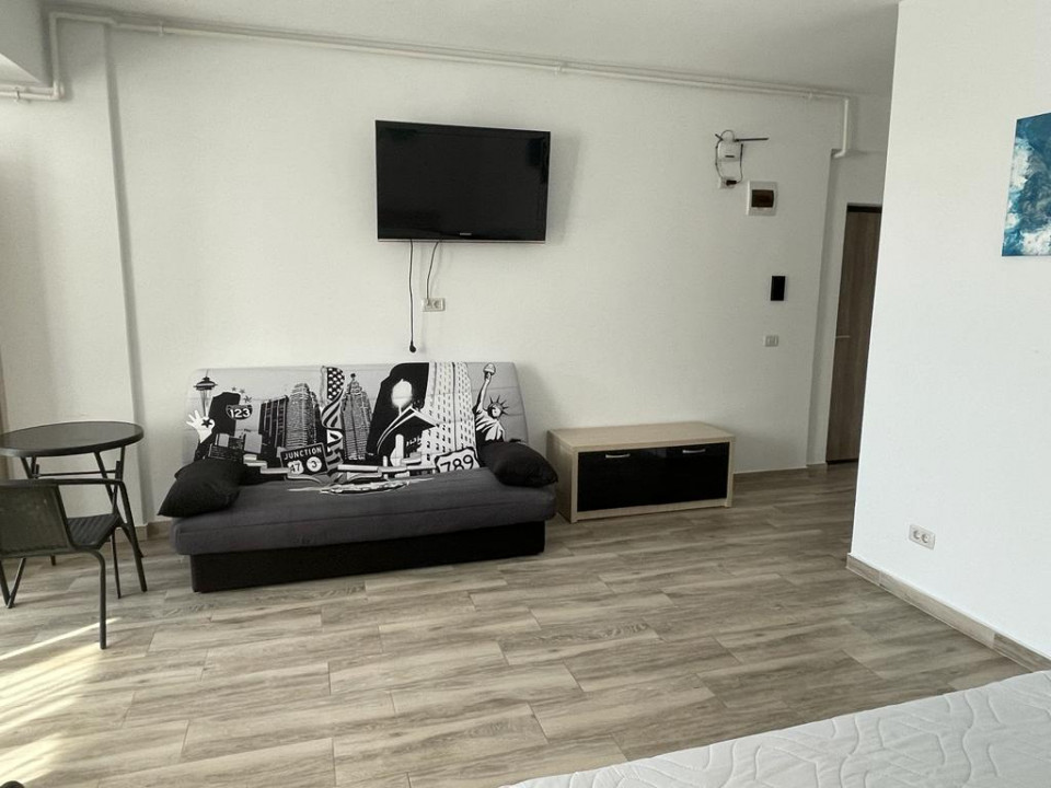  studio in MAMAIA NORD, la 2 pasi de plaja, termen lung (si vara)