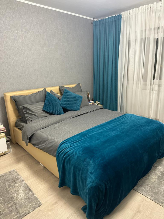 Apartament cu 3 camere decomandate in zona POARTA 6