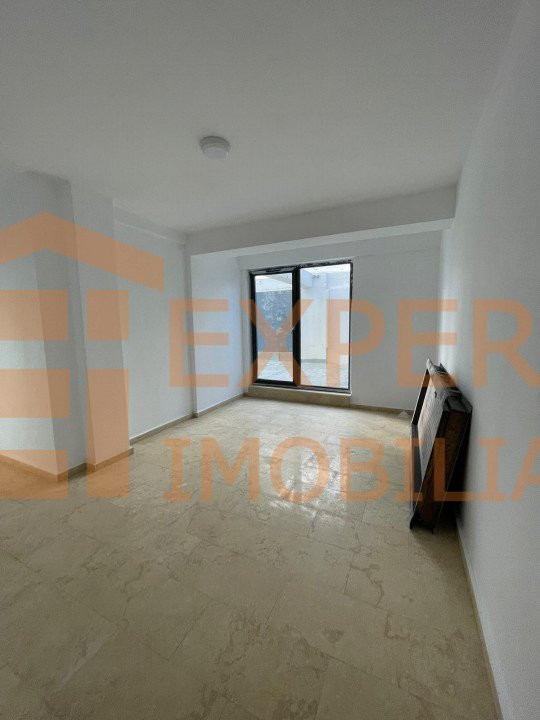 Penthouse Duplex situat în Mamaia Nord