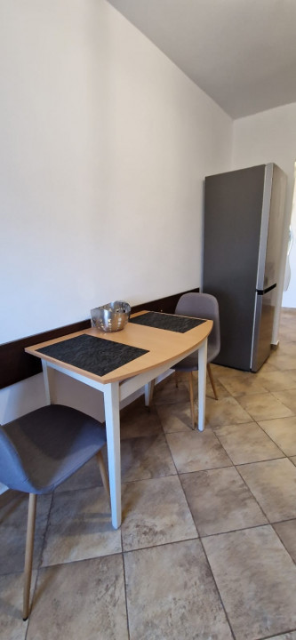 Apartament de inchiriat 2 camere in zona Faleza Nord 