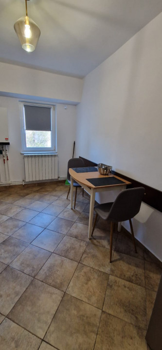 Apartament de inchiriat 2 camere in zona Faleza Nord 