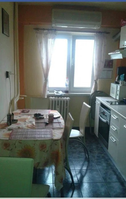 Apartament cu 2 camere decomandate in TOMIS NORD - OMV