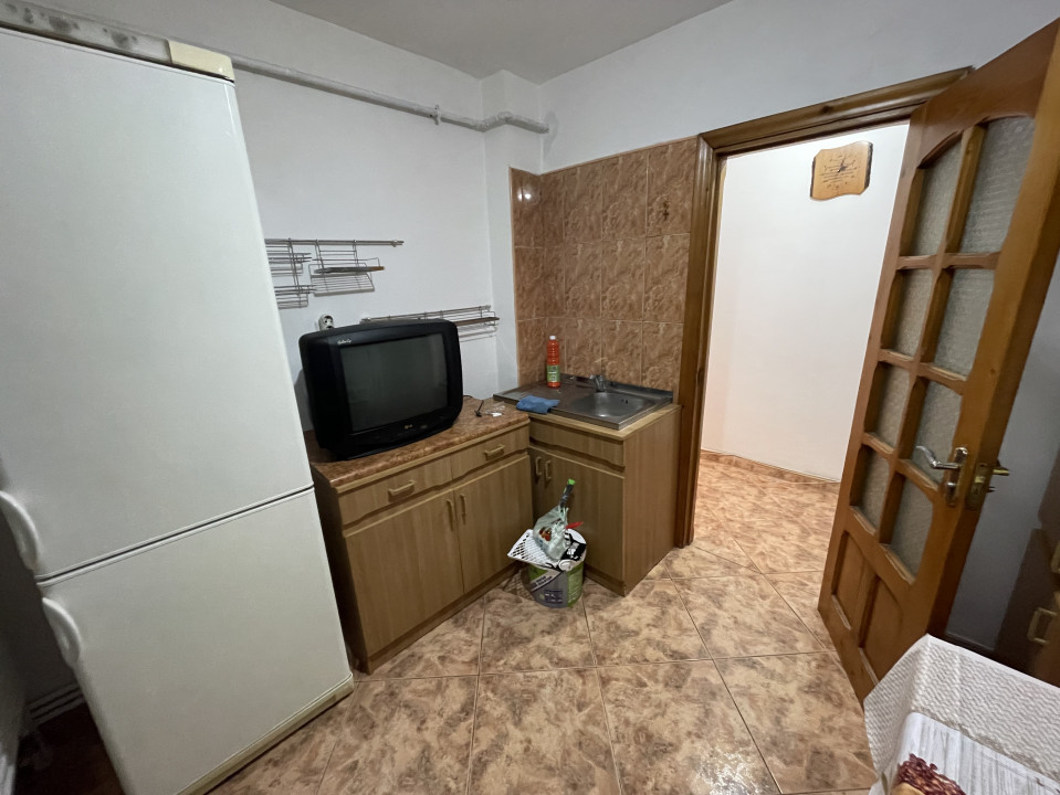  Apartament situat in zona CET
