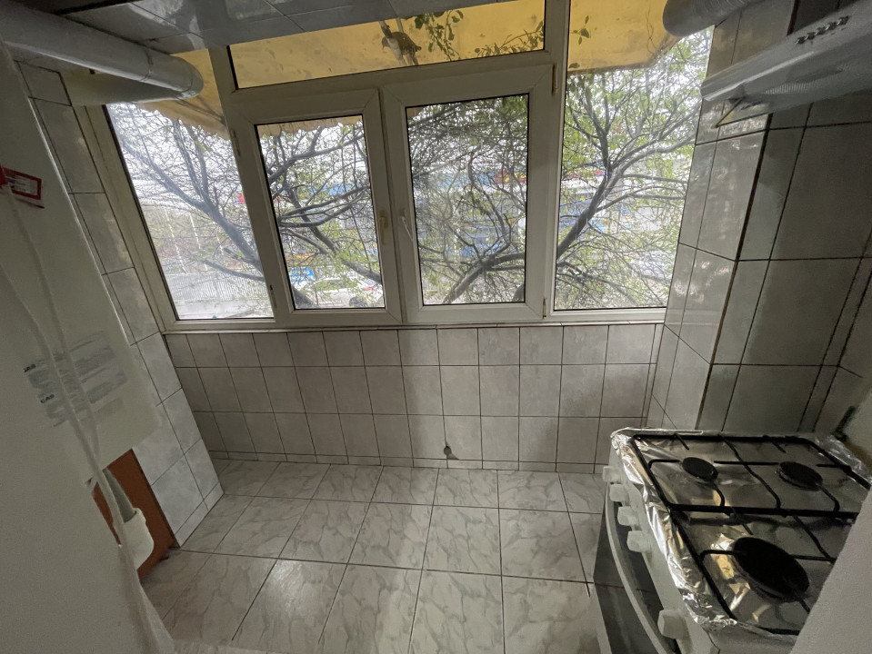  Apartament situat in zona CET