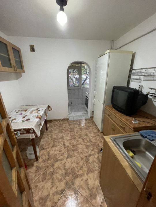  Apartament situat in zona CET