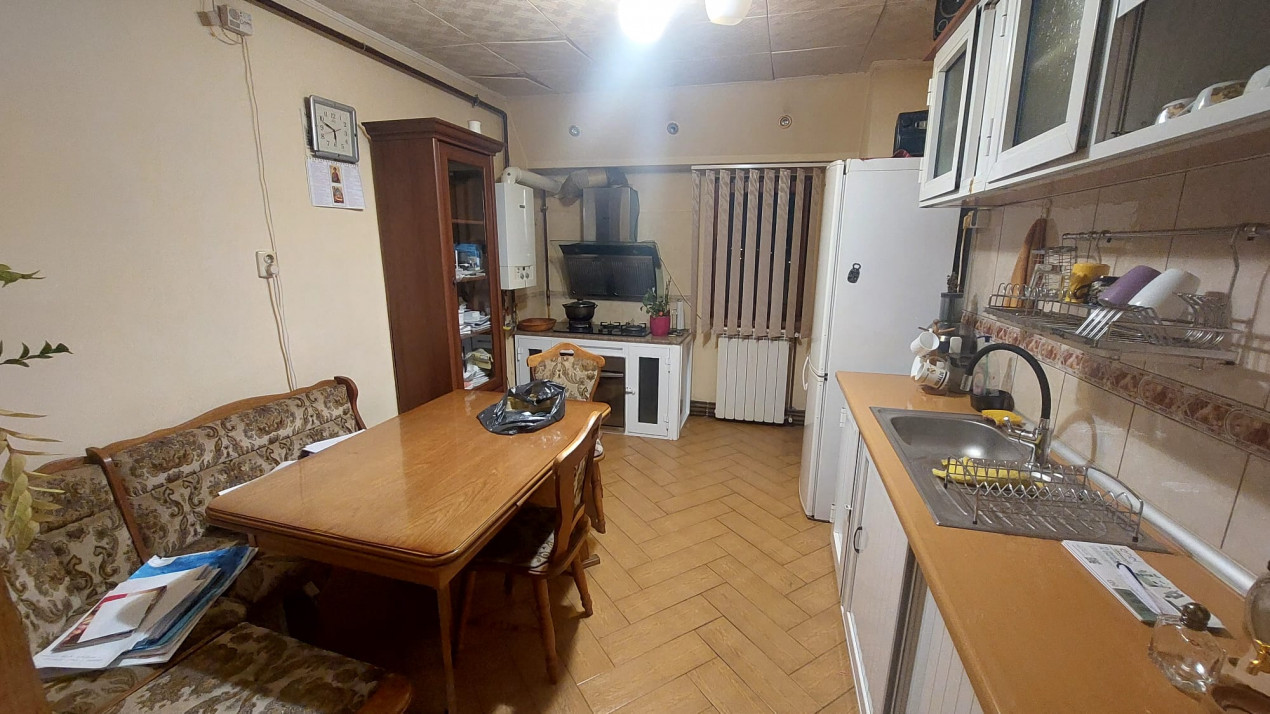Apartament de inchiriat 2 camere in zona Inel II