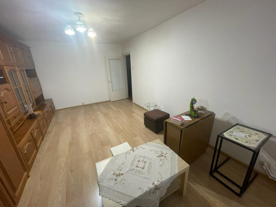  apartament cu 2 camere decomandate, in zona DACIA , aproape de Scoala Spectrum