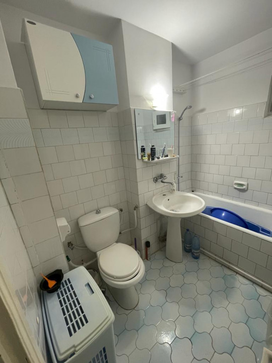  apartament cu 2 camere decomandate, in zona DACIA , aproape de Scoala Spectrum