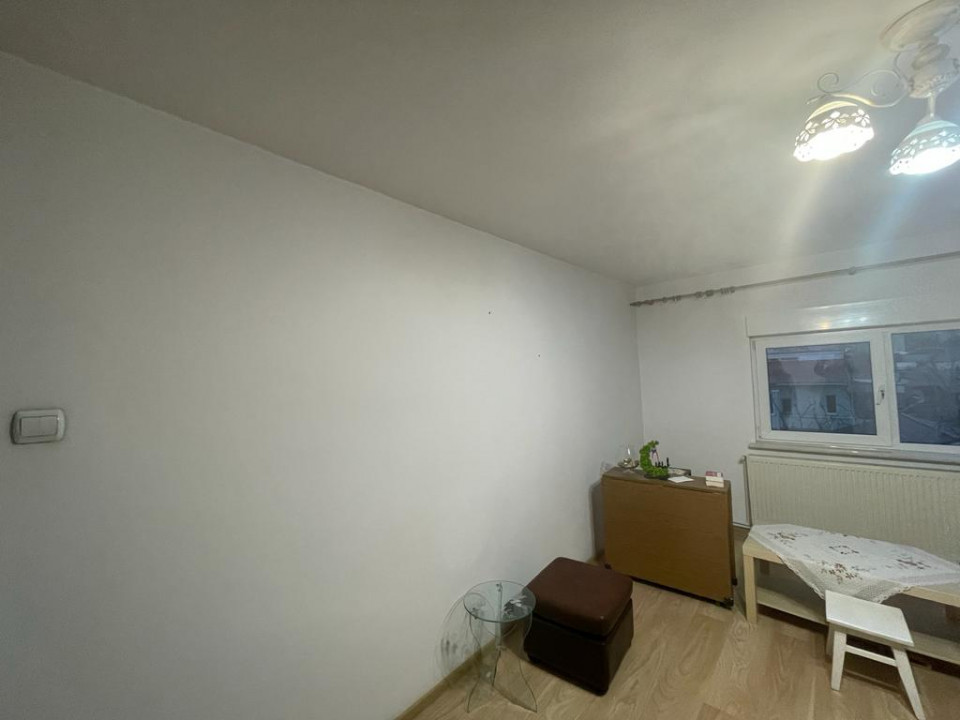  apartament cu 2 camere decomandate, in zona DACIA , aproape de Scoala Spectrum