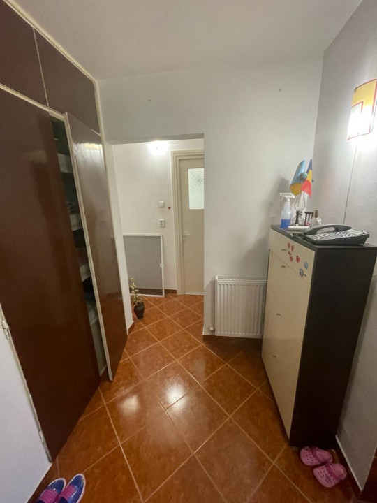  apartament cu 2 camere decomandate, in zona DACIA , aproape de Scoala Spectrum