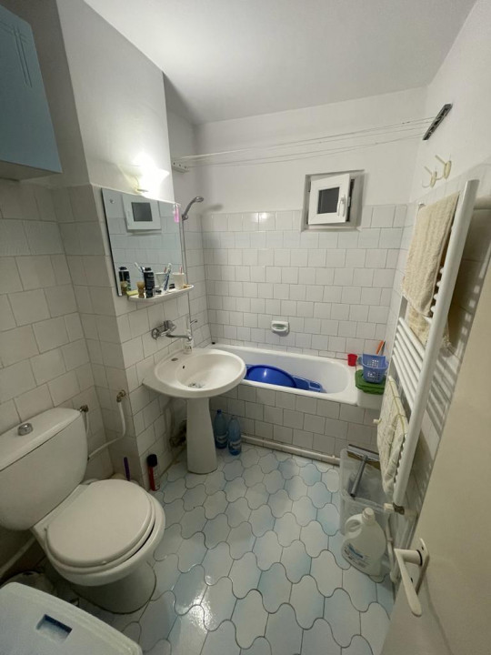  apartament cu 2 camere decomandate, in zona DACIA , aproape de Scoala Spectrum