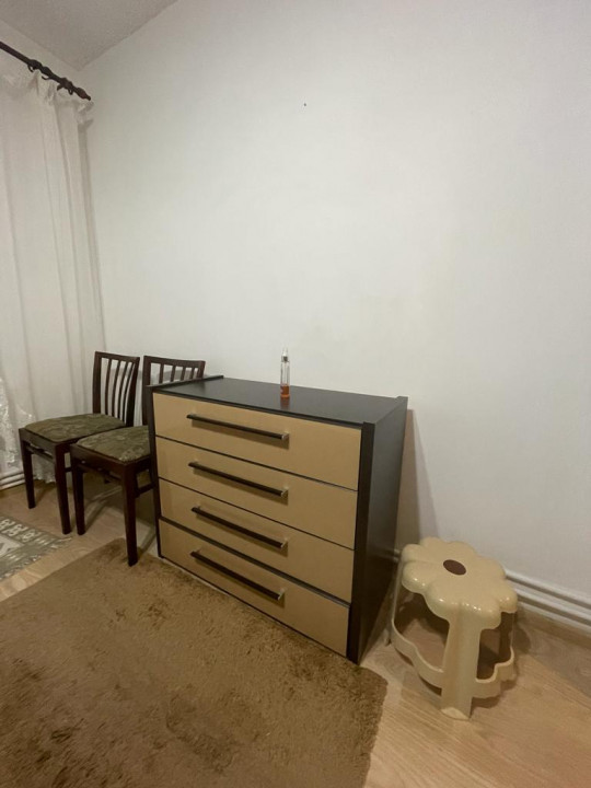  apartament cu 2 camere decomandate, in zona DACIA , aproape de Scoala Spectrum