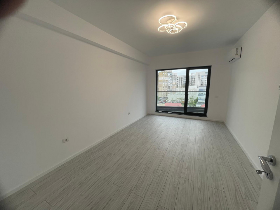  apartament cu 2 camere decomandate  în zona TOMIS NORD - VIVO, bloc 2022