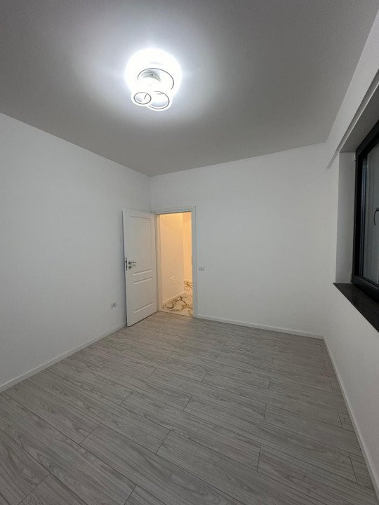  apartament cu 2 camere decomandate  în zona TOMIS NORD - VIVO, bloc 2022