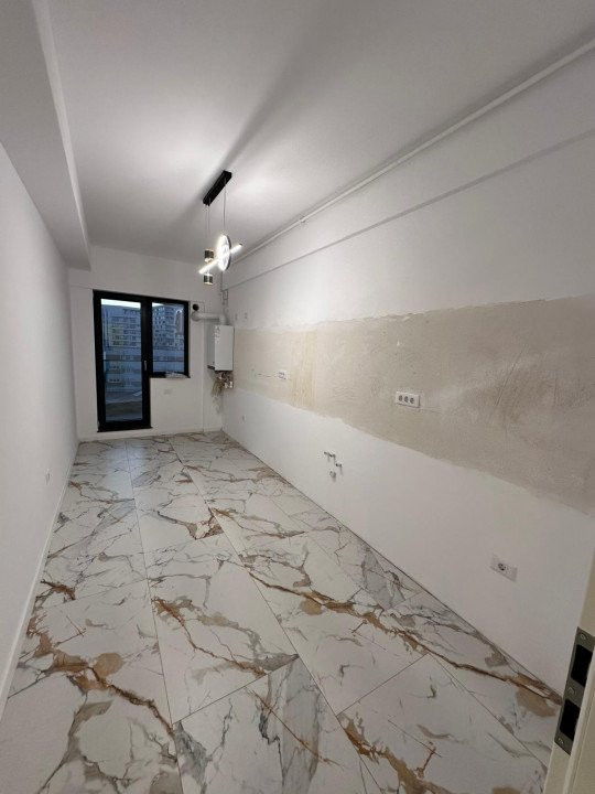  apartament cu 2 camere decomandate  în zona TOMIS NORD - VIVO, bloc 2022