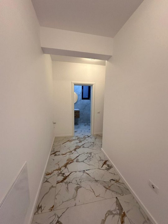  apartament cu 2 camere decomandate  în zona TOMIS NORD - VIVO, bloc 2022