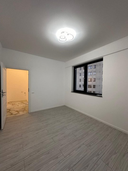  apartament cu 2 camere decomandate  în zona TOMIS NORD - VIVO, bloc 2022