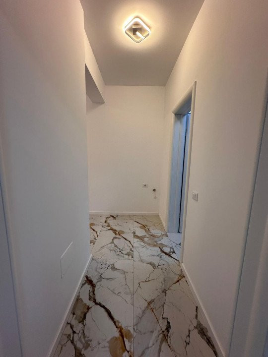  apartament cu 2 camere decomandate  în zona TOMIS NORD - VIVO, bloc 2022