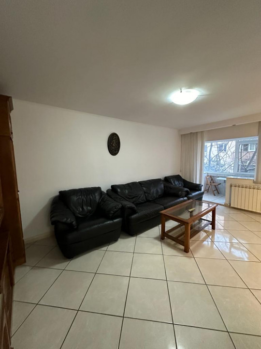 Apartament 2 camere in zona Dacia 