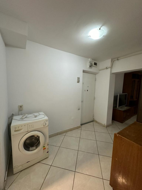 Apartament 2 camere in zona Dacia 