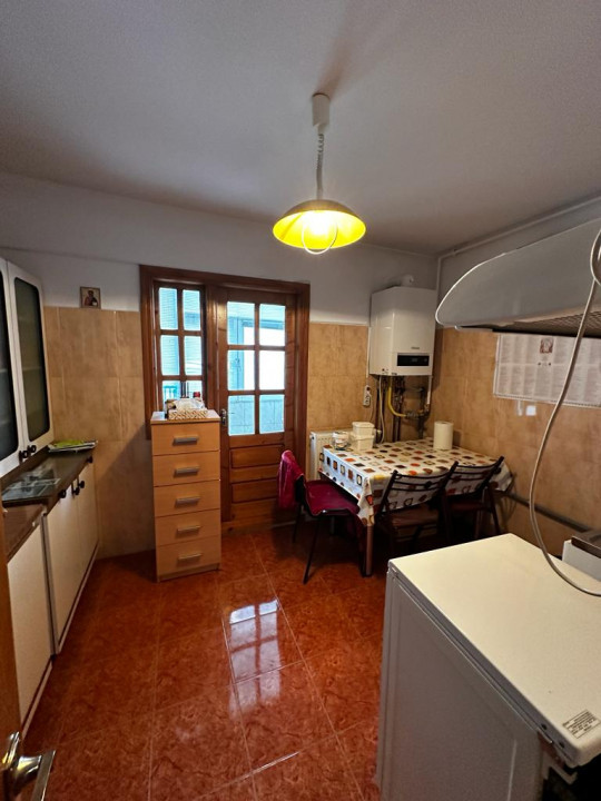 Apartament 3 camere decomandate in zona Tomis Nord