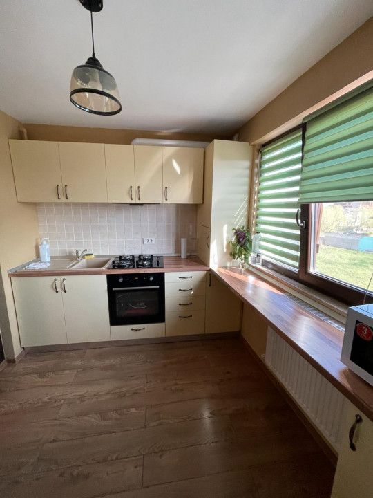 Apartament 3 camere decomandat situat in zona COMPOZITORI