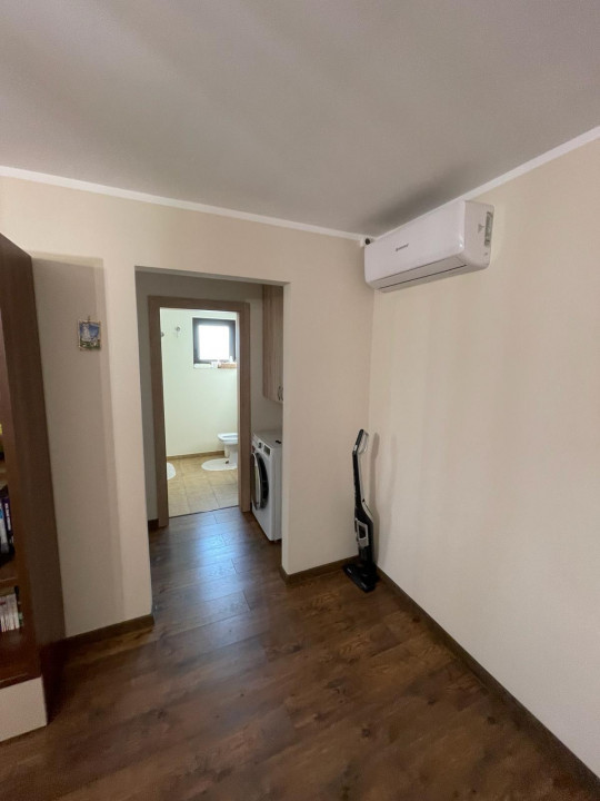Apartament 3 camere decomandat situat in zona COMPOZITORI