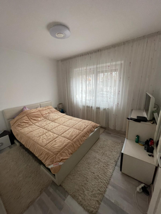 Apartament compus din 3 camere transformat in 4 camere in zona Inel I