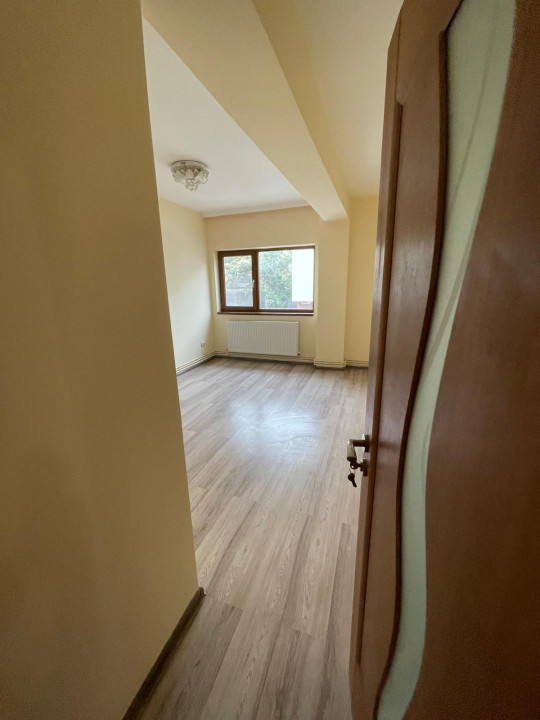 Apartament 3 camere situat in zona TOMIS PLUS