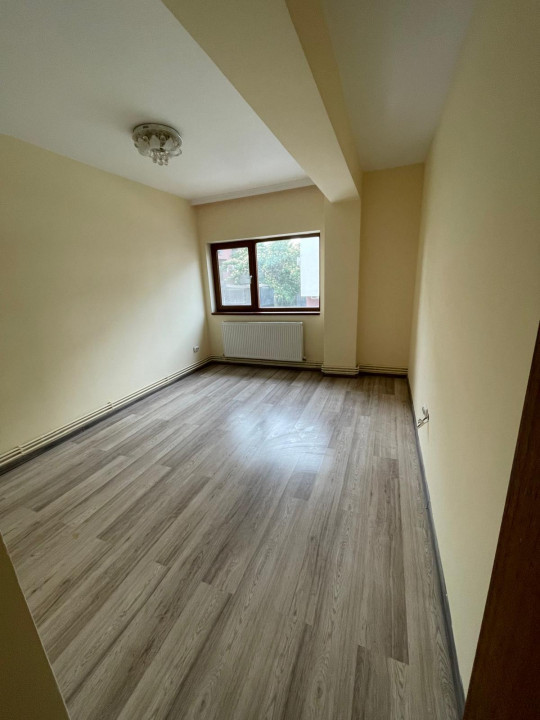 Apartament 3 camere situat in zona TOMIS PLUS