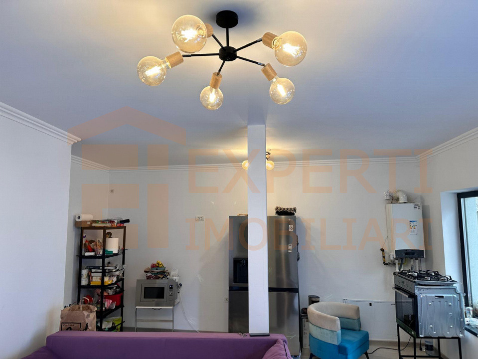  Casa 3 camere in zona DACIA