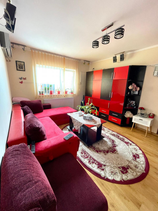 Apartament 3 camere situat in zona INEL I