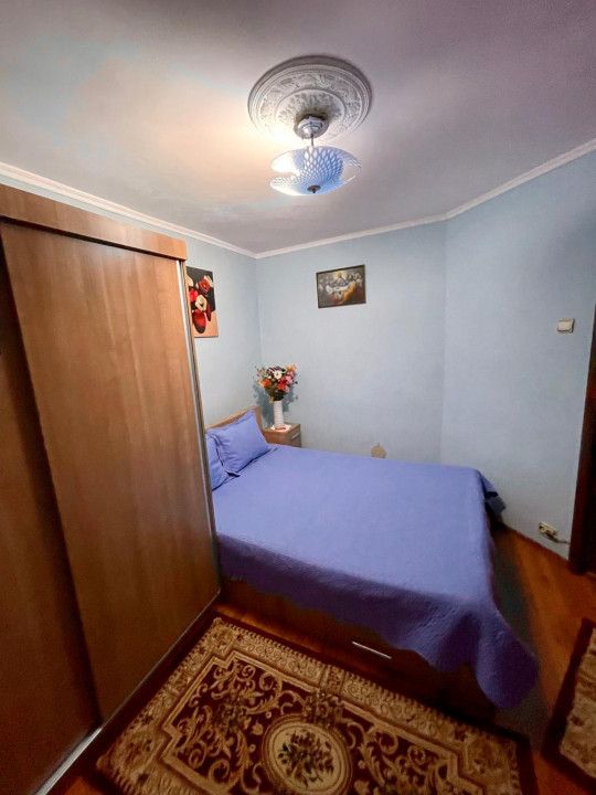 Apartament 2 camere, decomandat situat in zona GARA