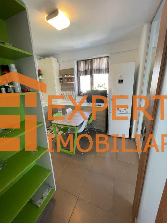 Apartament 3 camere, decomandat situat in zona DACIA, bloc nou