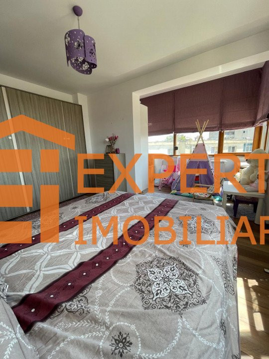 Apartament 3 camere, decomandat situat in zona DACIA, bloc nou