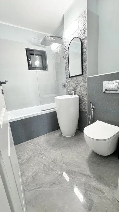 Apartament compus din 3 camere situat in zona FALEZA NORD