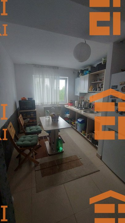  apartament situat in zona INEL II