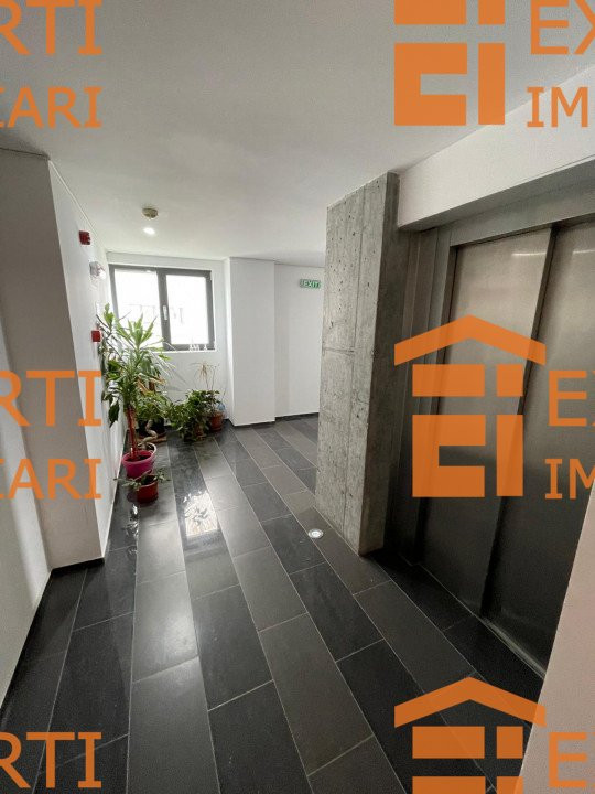 Apartament cu 3 camere cu vedere frontala la mare in zona FALEZA NORD