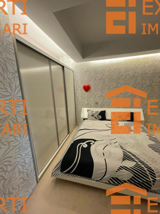 Apartament cu 3 camere cu vedere frontala la mare in zona FALEZA NORD