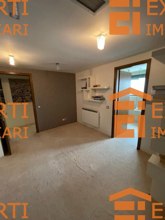 Apartament cu 3 camere cu vedere frontala la mare in zona FALEZA NORD