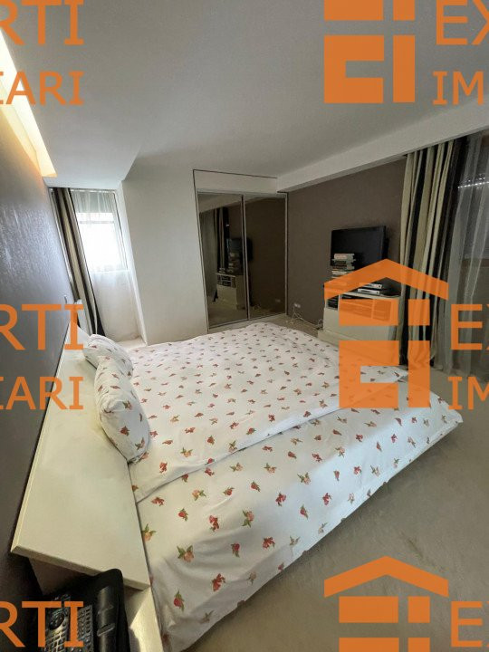 Apartament cu 3 camere cu vedere frontala la mare in zona FALEZA NORD